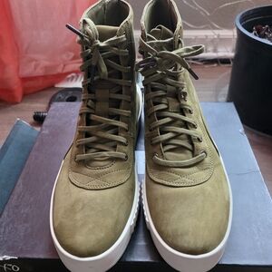 Puma XO Parallel The Weeknd Trainers Olive Green man us size 8.5 good condition